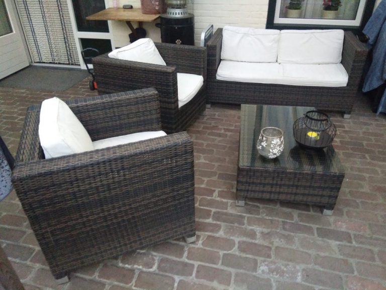 Lounge set , bank en stoelen , tuinset SOLD VERKOCHT VERKAUFT Riverco