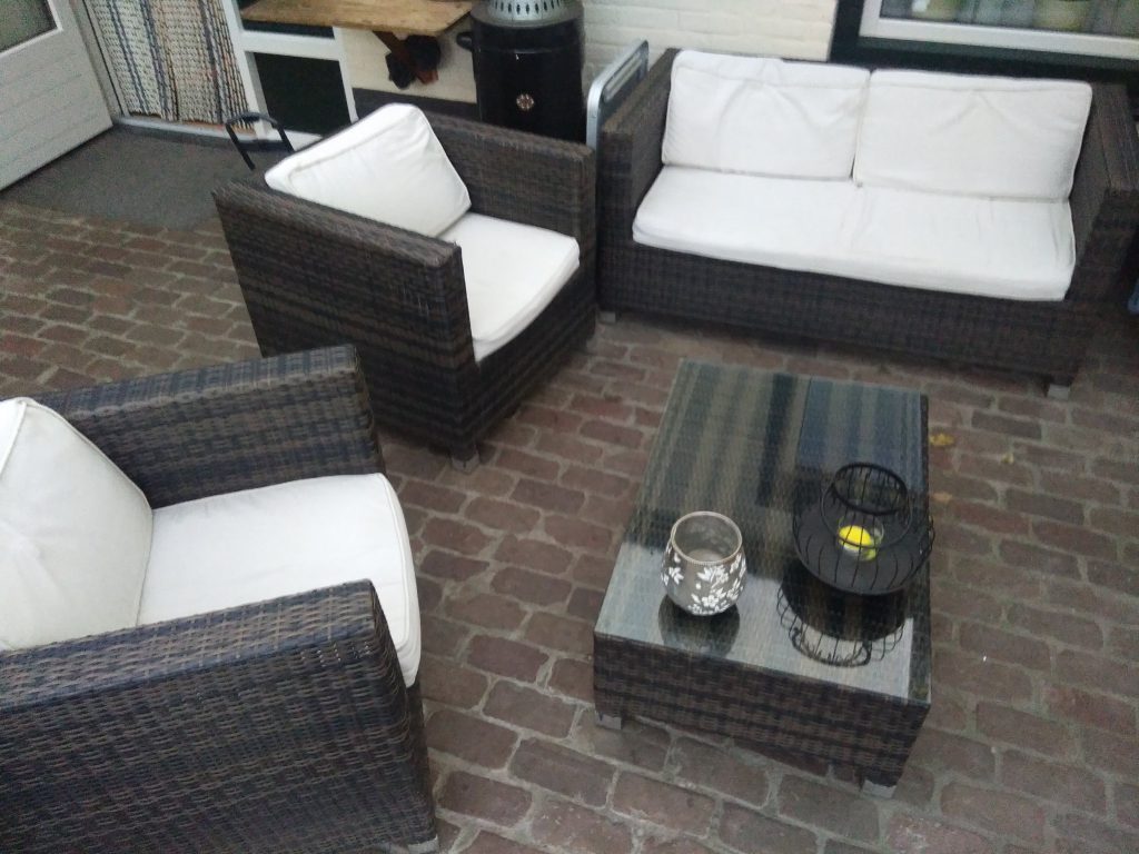 Lounge set , bank en stoelen , tuinset SOLD VERKOCHT VERKAUFT Riverco