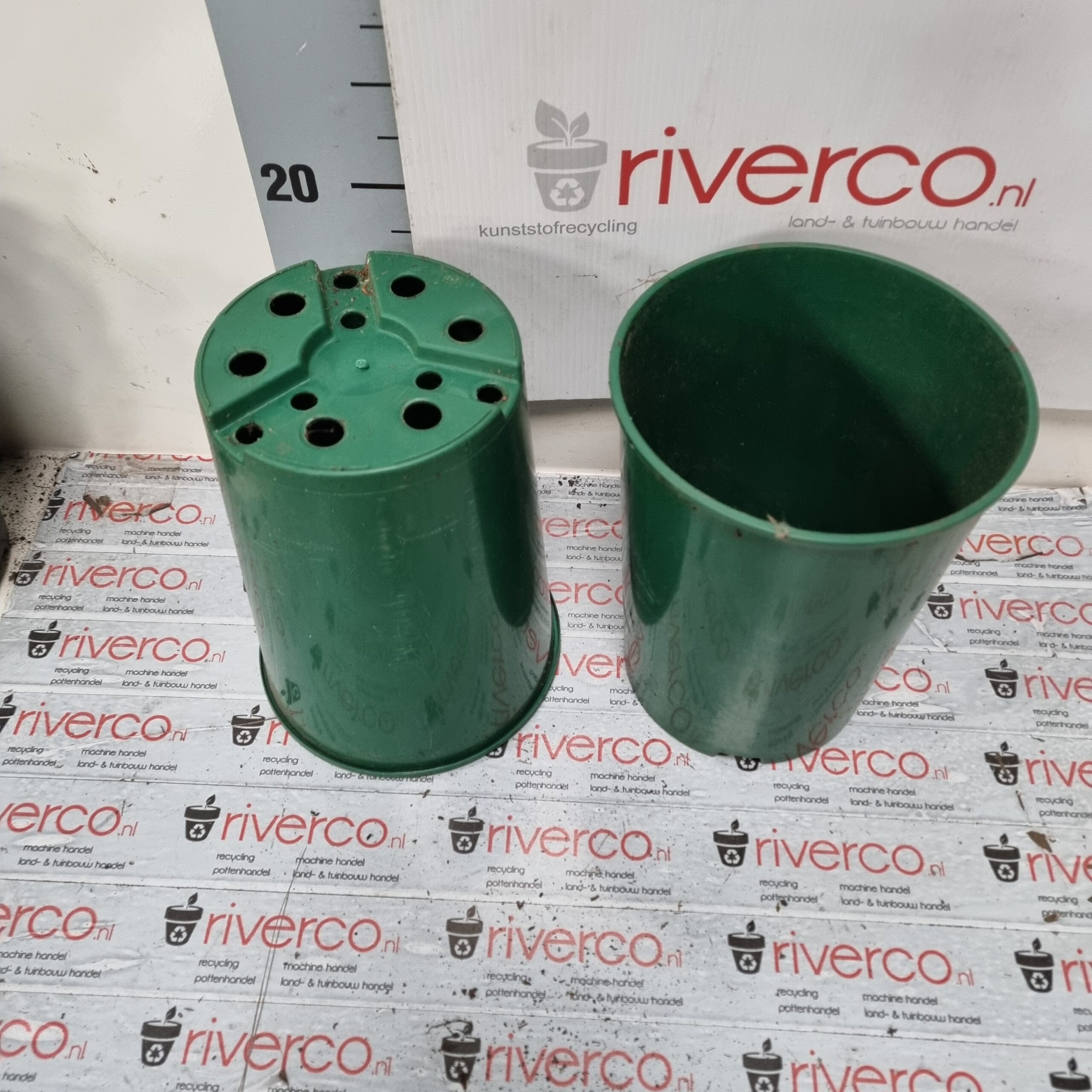 Ronde 3 liter rozenpotten / New round 3 liter rosepots / fruitpots / hedera-pots / - Afbeelding 3