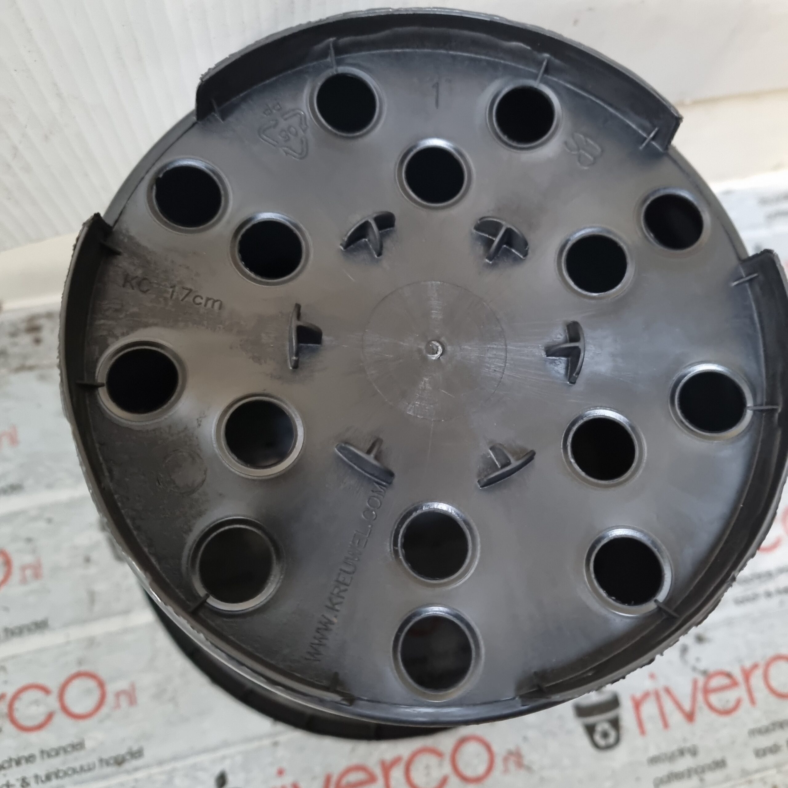 Nieuwe 2,3 liter potten / 17 cm potten / NEW 2,3 liter pots / Container 17 cm HV / KREUWEL GERESERVEERD - Afbeelding 3