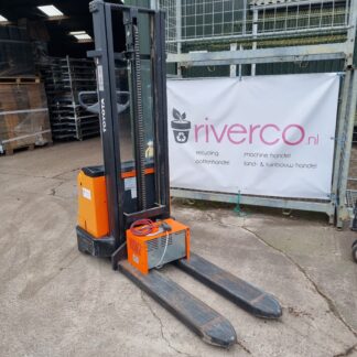 pallet-lifter / palletwagen / stapelaar / BT- Toyota / SOLD VERKOCHT VERKAUFT