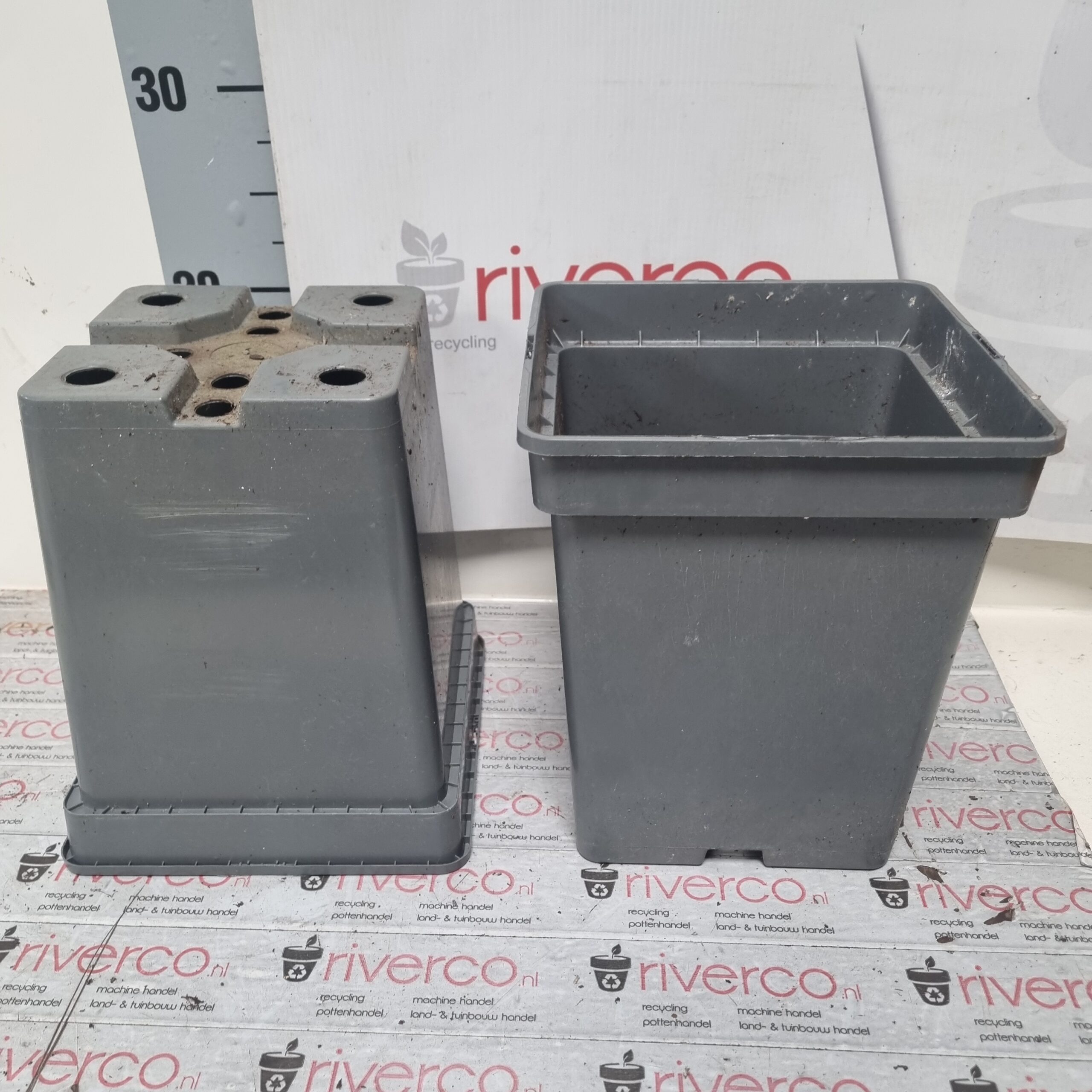 Vierkante 5 liter potten / Square pots / 5 liter / 18x18x21 cm