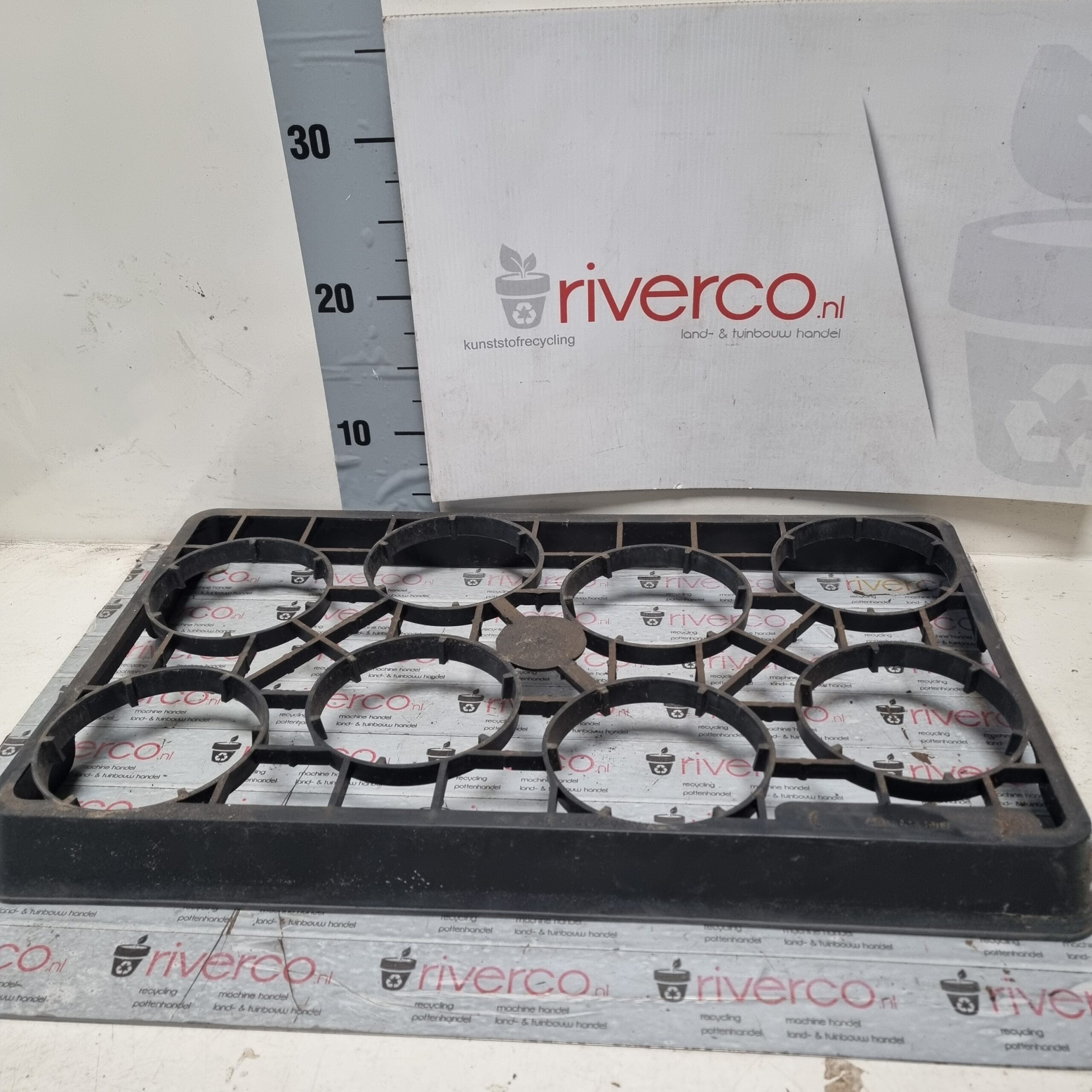 Mara-tray nr8013 / 12 - 13 cm pot / 8-gaats trays / 8-holes tray / 8 holes / for 12-13 cm POT