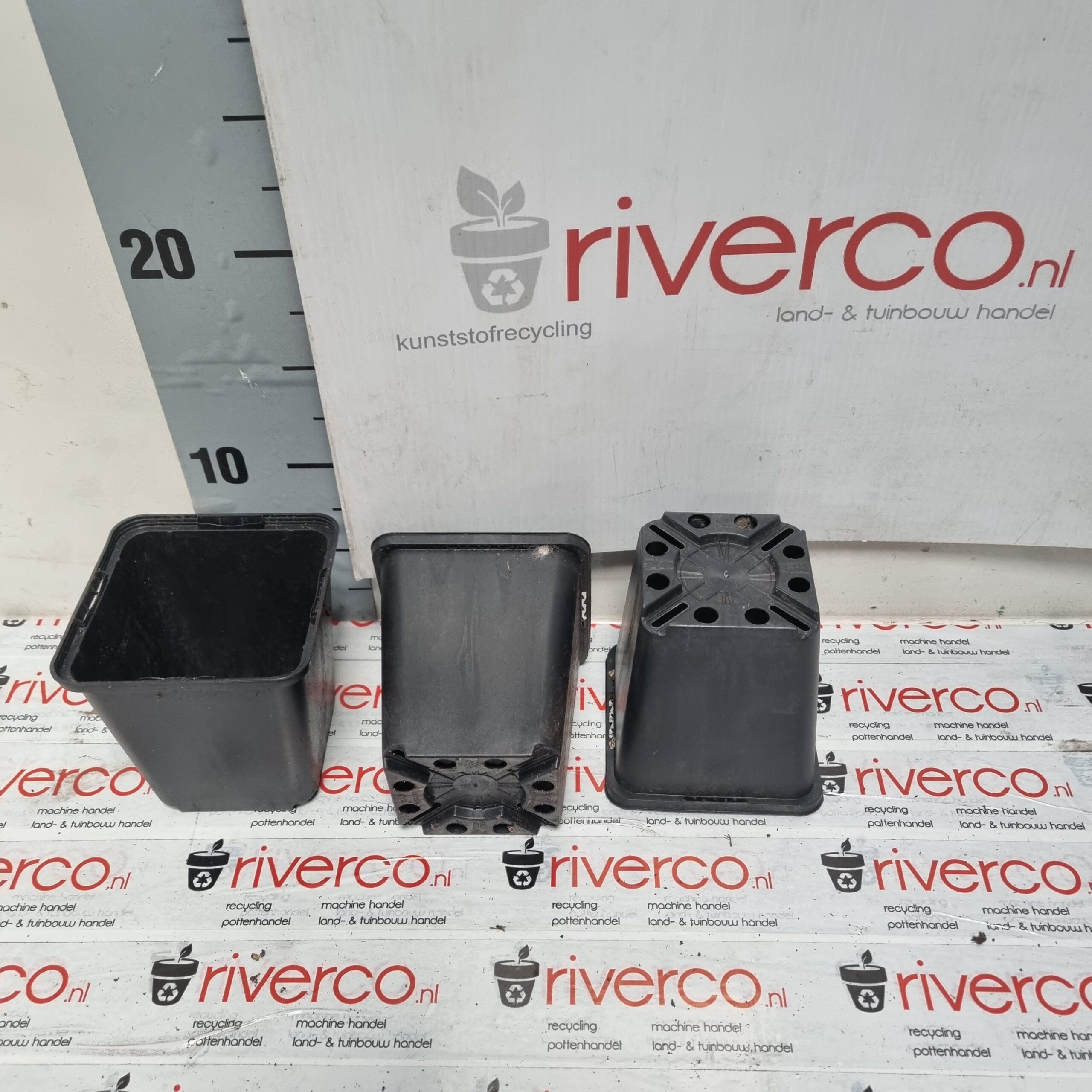 Van Krimpen 9x9 cm potten / P9 pots / 9x9x cm potjes / black pot - Afbeelding 2