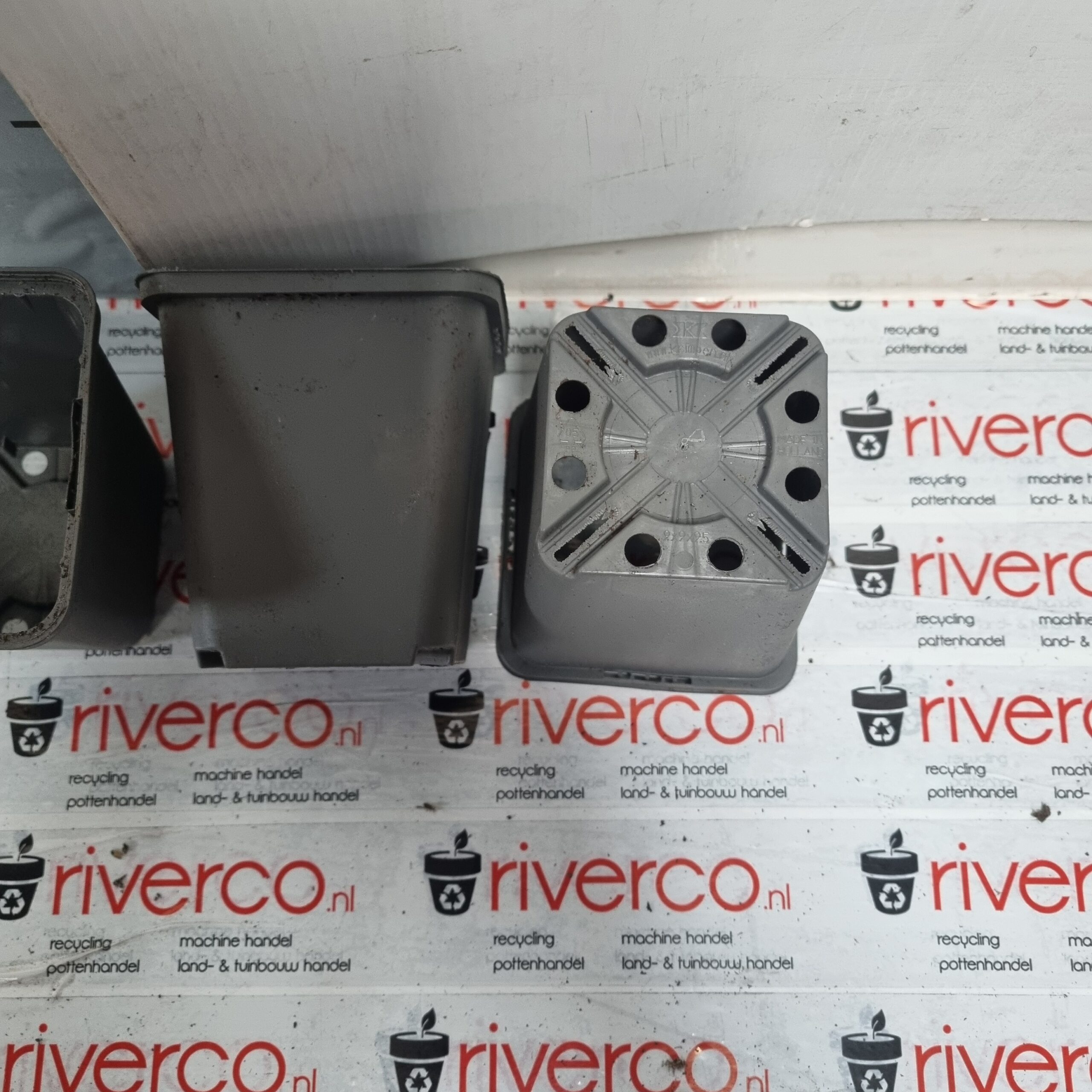 Van Krimpen 9x9 cm potten / P9 pots / 9x9x cm grijze potjes / grey pots - Afbeelding 3