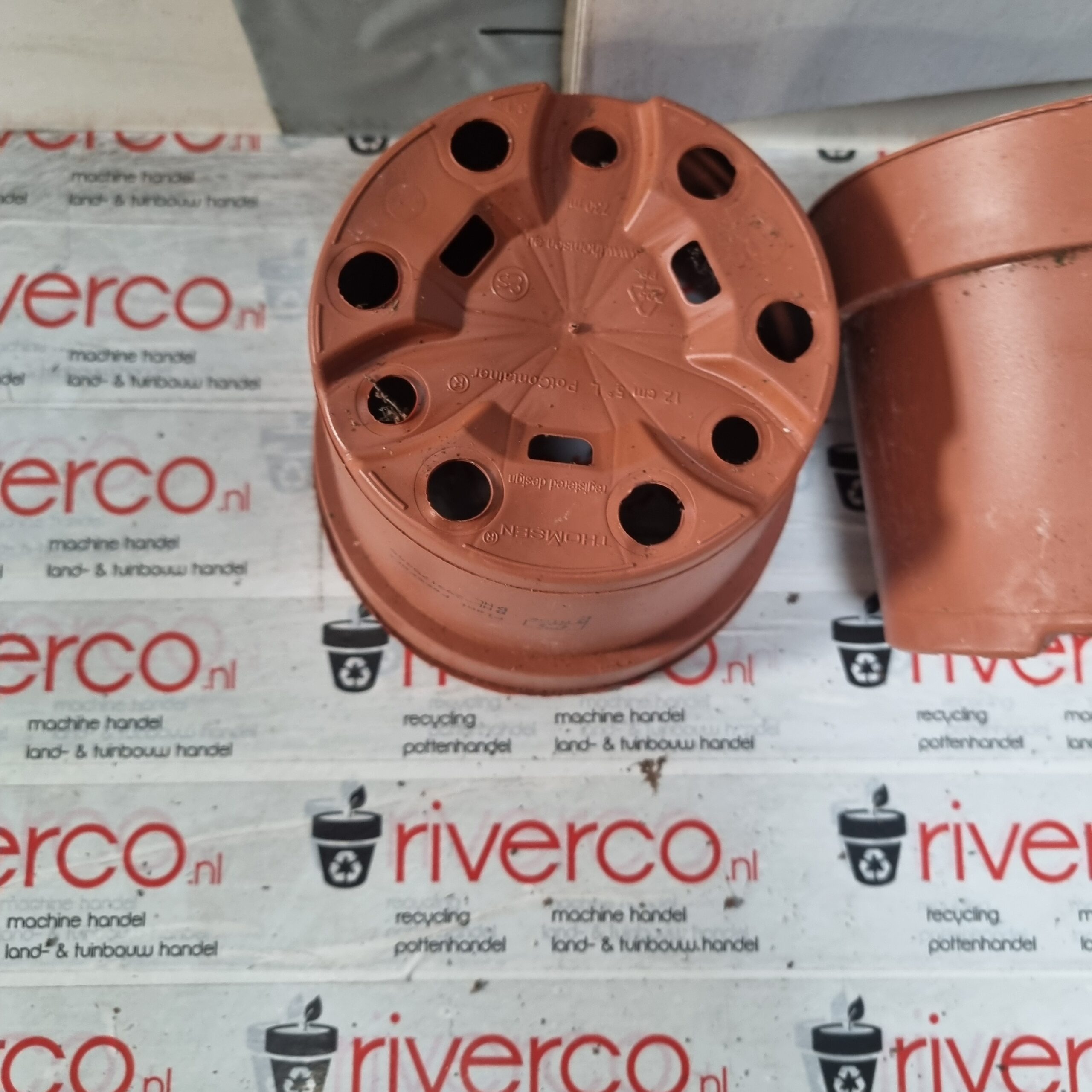 Terracotta kleur 12 cm potjes / brown 12 cm pots / Bloempot 12 cm / met print-code / hard pots - Afbeelding 3